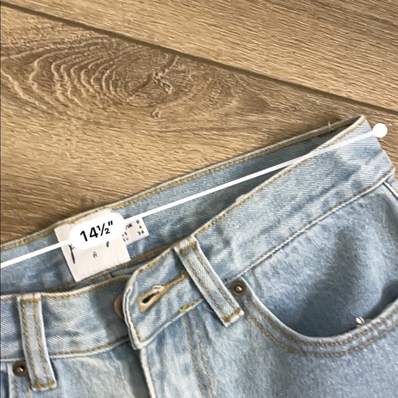 Princess Polly straight leg distressed mom jeans - Picture 3 of 5